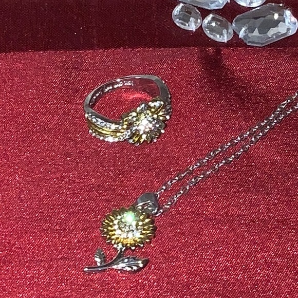 Jewelry - Sunflower ring & necklace